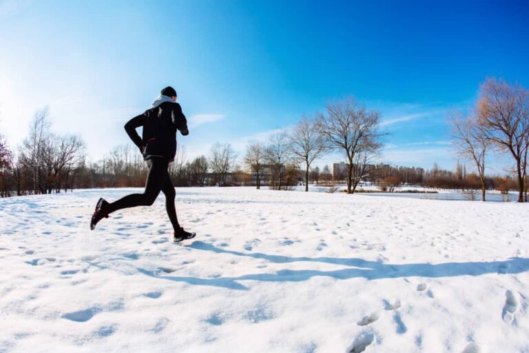 How to Run in the Snow (Without Slipping)